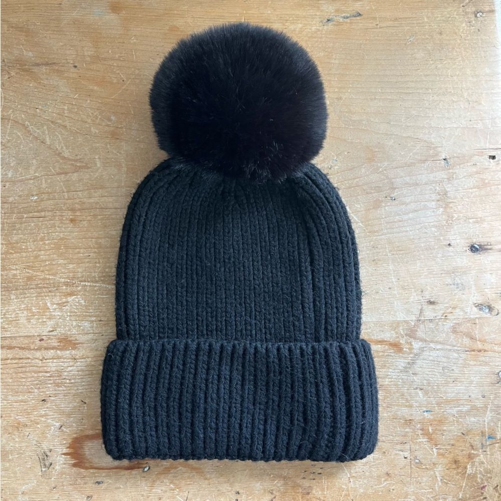 Norla Canada Handmade Alpaca Wool Blend Soft Black Pom Beanie Hat